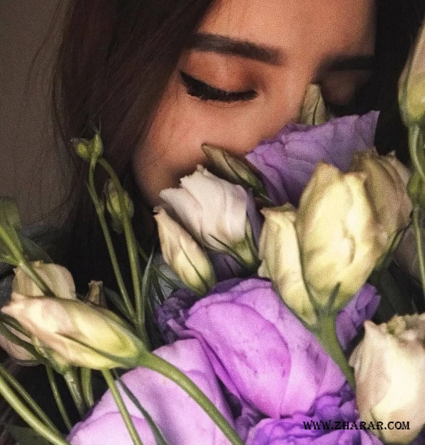 Ануспен ойнаған қыздар суреті