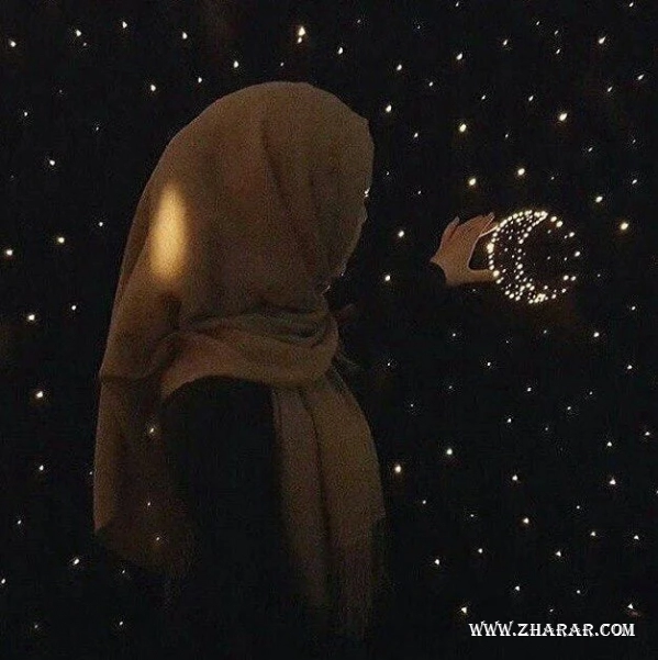 Кең жамбастары бар арық қыздардың суреттері