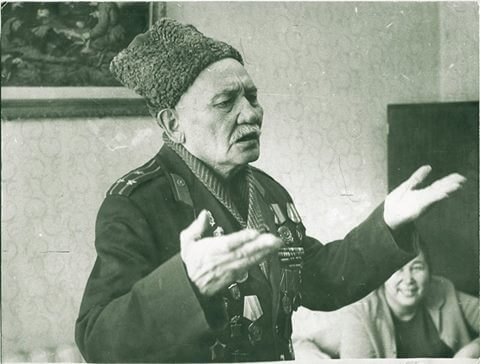 Бауыржан Момышұлы