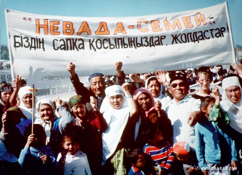 Жас аққұбамен нәзік секс